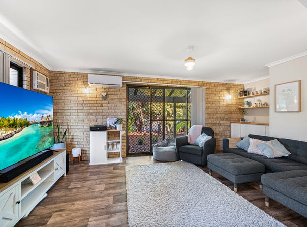 7 Orchid Drive, Moore Park Beach, Qld 4670
