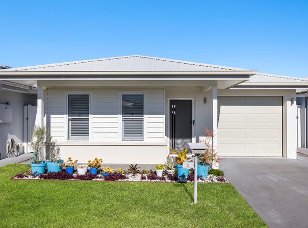 3 Oakmont Drive, South West Rocks, NSW 2431