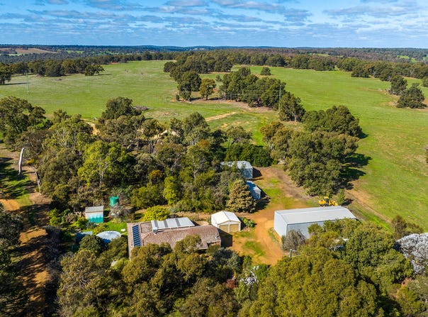 284 Wariin Road, Woottating, WA 6562