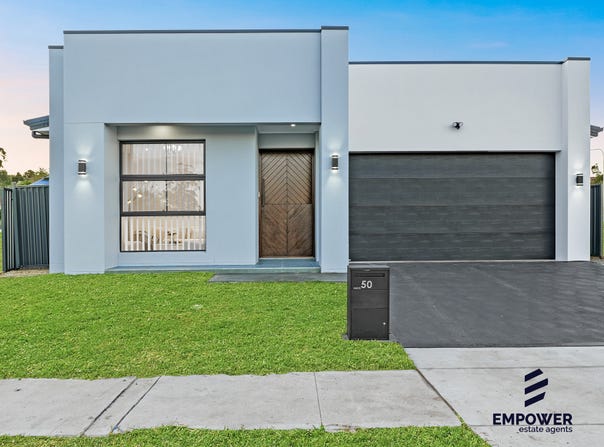 50 Preston Street, Claymore, NSW 2559