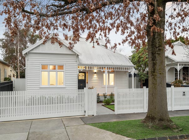 15 Sir Garnet Road, Surrey Hills, Vic 3127