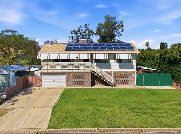 14 Kamilaroi Drive, Moree, NSW 2400