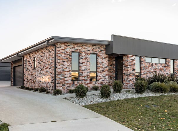 1/10 Parkfield Drive, Youngtown, Tas 7249