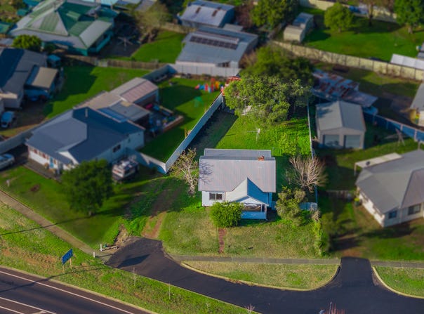 4 Bourne Place, Manjimup, WA 6258