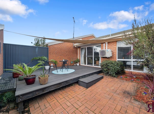42/15 John Cleland Crescent, Florey, ACT 2615