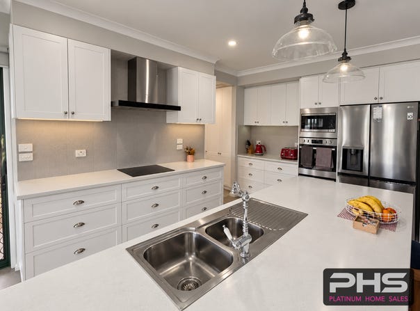 5 Pyramid Crescent, Kerang, Vic 3579