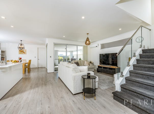 32 Portofino Promenade, Mindarie, WA 6030