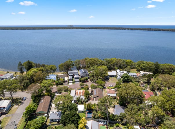 119 Sunrise Avenue, Halekulani, NSW 2262