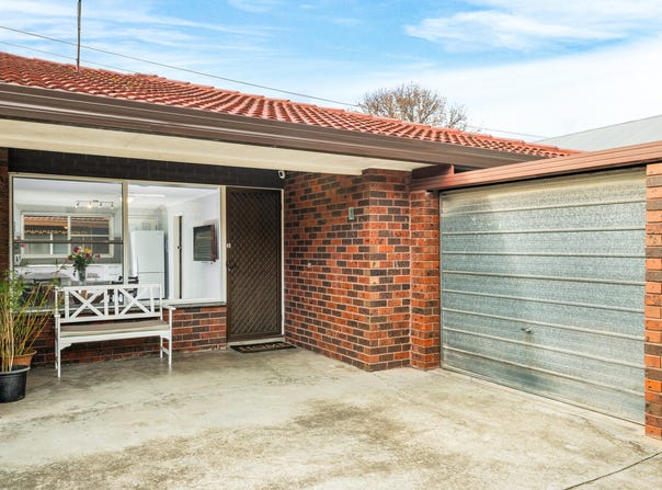 3/127 Minerva Road, Herne Hill, Vic 3218