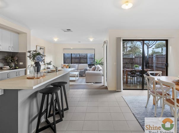 77 Wurrook Circuit, North Geelong, Vic 3215