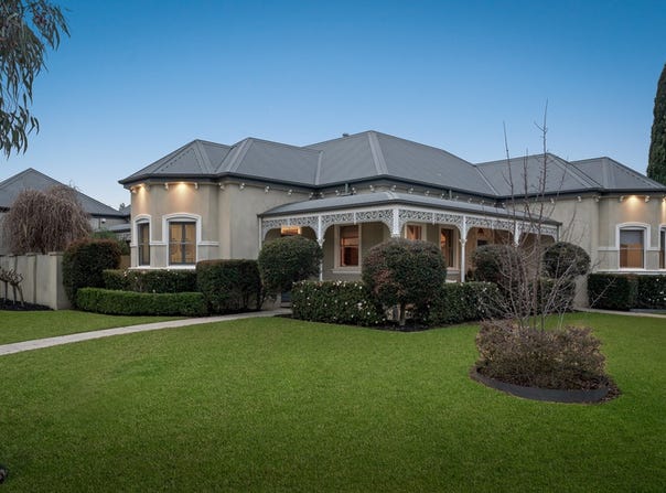 64 Kookaburra Way, East Albury, NSW 2640