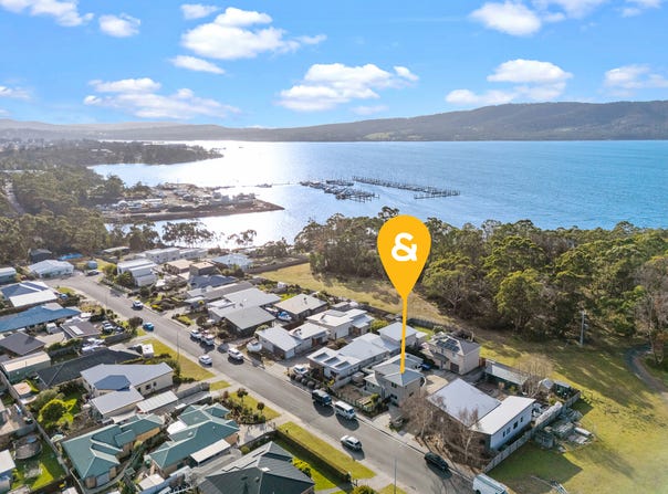 1/15 Staff Road, Electrona, Tas 7054