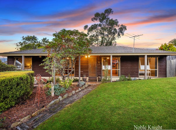 34 Russell Road, Seville, Vic 3139
