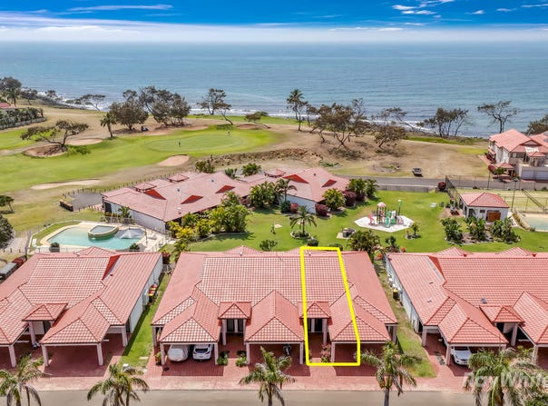 9/1 Pebble Beach Drive, Coral Cove, Qld 4670