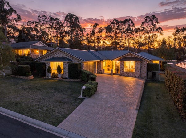 7 McCarthy Crescent, Armidale, NSW 2350