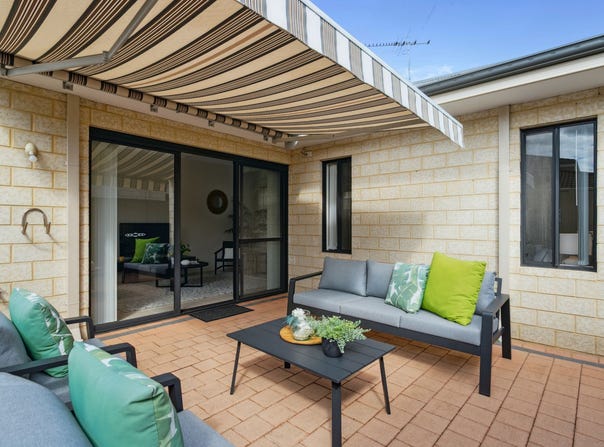 2/26 Gillon Street, Karawara, WA 6152