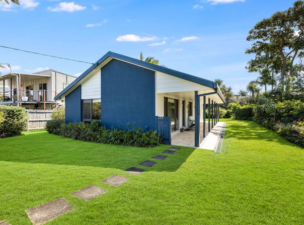 94 Goonawarra Drive, Mooloolaba, Qld 4557