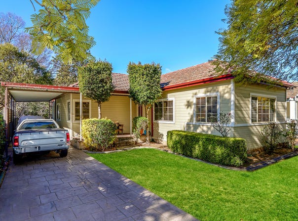 4 Ladbury Avenue, Penrith, NSW 2750