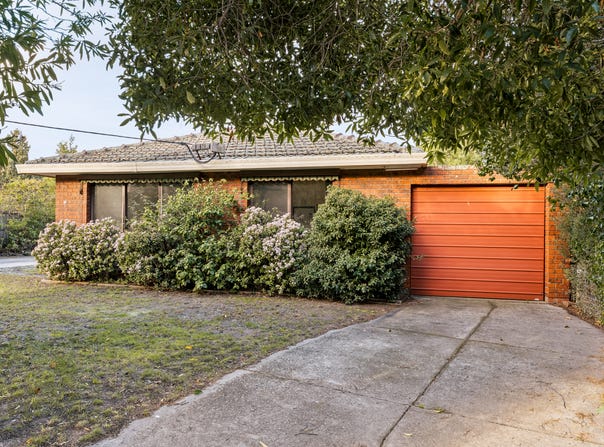 1/14 Balmoral Street, Essendon, Vic 3040