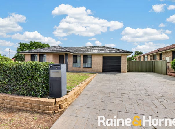 2 Cronin Place, Dubbo, NSW 2830
