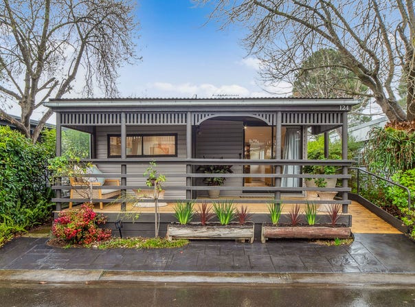 124/98 Bungower Road, Mornington, Vic 3931