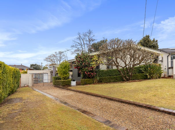 21 Mirrabooka Court, Emu Heights, NSW 2750