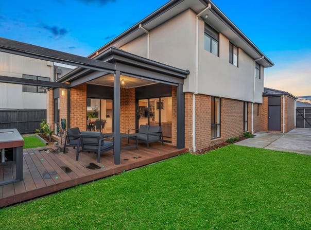19 Bonfire Way, Cranbourne South, Vic 3977