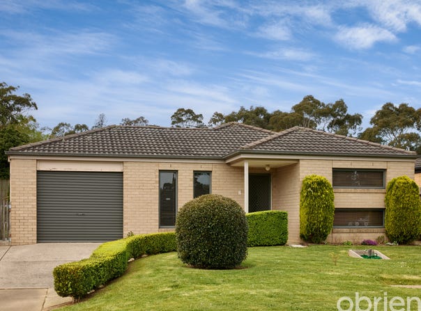 6 Oberon Place, Drouin, Vic 3818