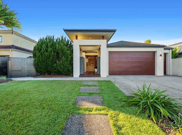 2567 Cressbrook Drive, Hope Island, Qld 4212