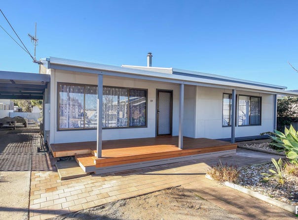 19 Robert Street, Tumby Bay, SA 5605