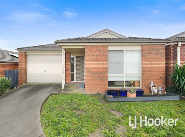 8/11 Renlik Court, Pakenham, Vic 3810