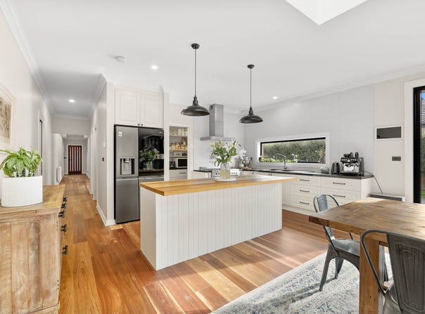 9 Wattle Grove, Riddells Creek, Vic 3431