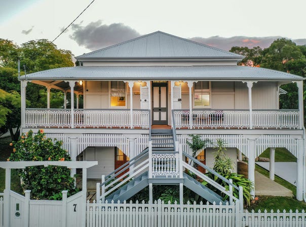 7 Cramb Street, Eastern Heights, Qld 4305