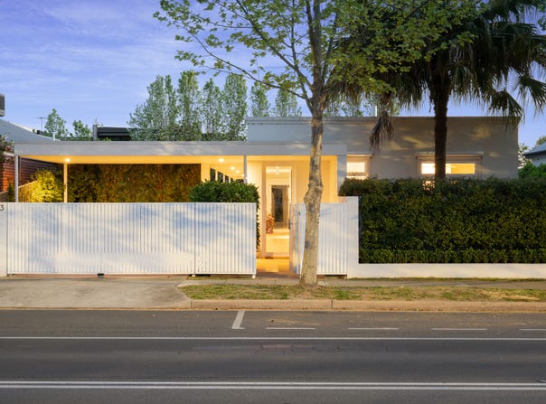 483 Guinea Street, Albury, NSW 2640