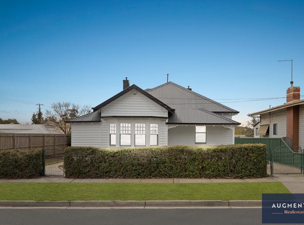 1186 norman street, Wendouree, Vic 3355