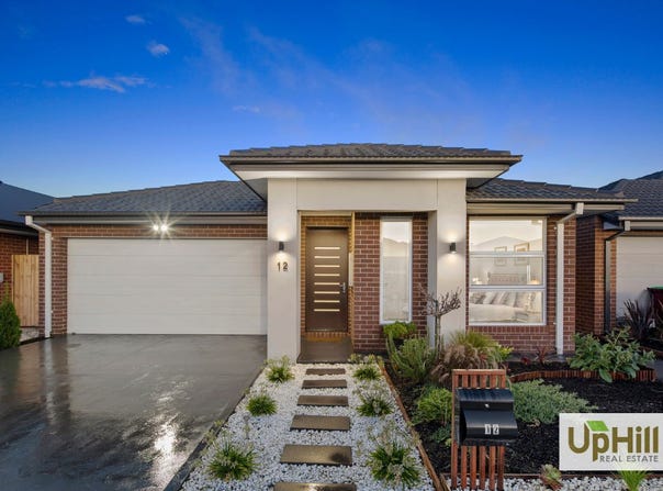 12 Liwen Street, Clyde North, Vic 3978