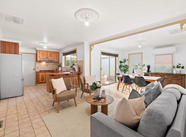 5 Essex Court, Epping, Vic 3076