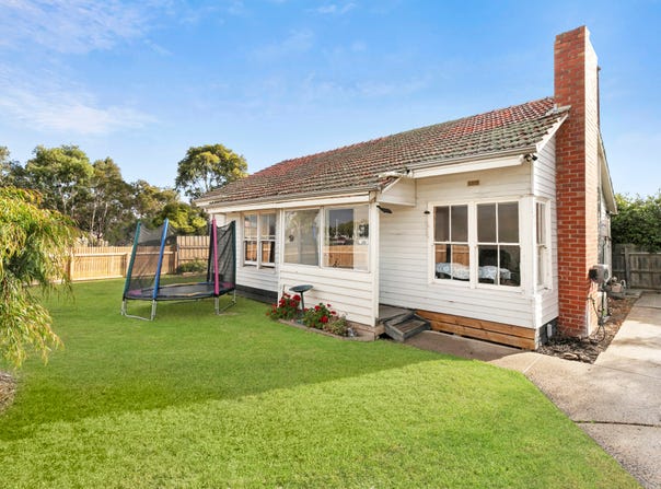 112 St Albans Road, Thomson, Vic 3219