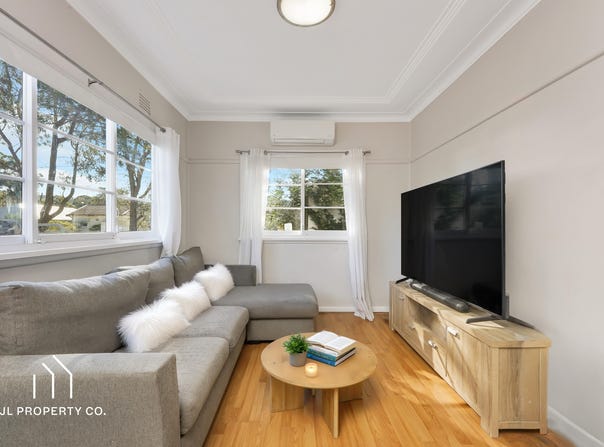 42 Hobart Avenue, Umina Beach, NSW 2257