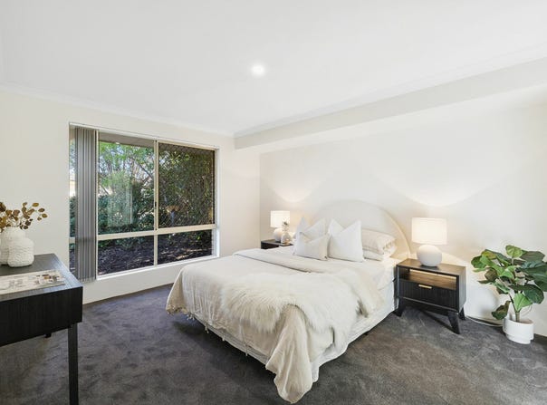 8 Engleswood Arc, Canning Vale, WA 6155