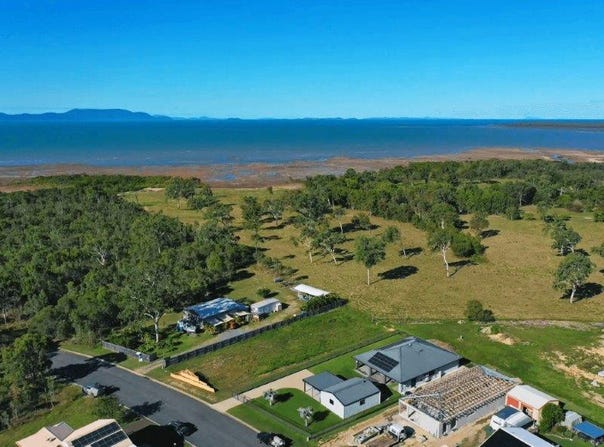 21 Marine Parade, Midge Point, Qld 4799