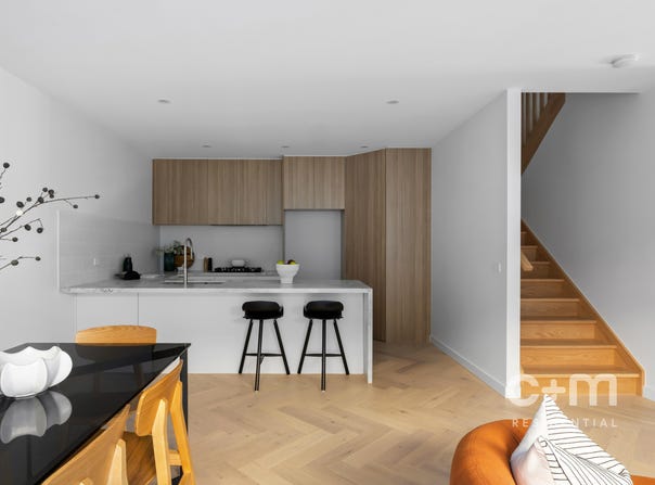 21 & 23 Charlotte Street, Oak Park, Vic 3046