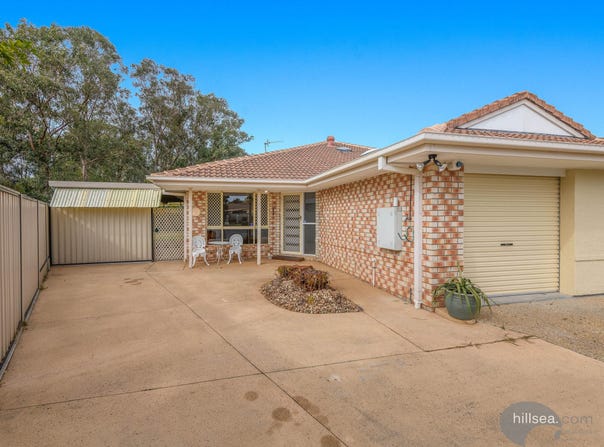 1/18 Jenaya Place, Labrador, Qld 4215