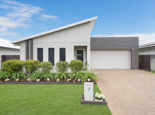 7 Mayflower Street, Burdell, Qld 4818