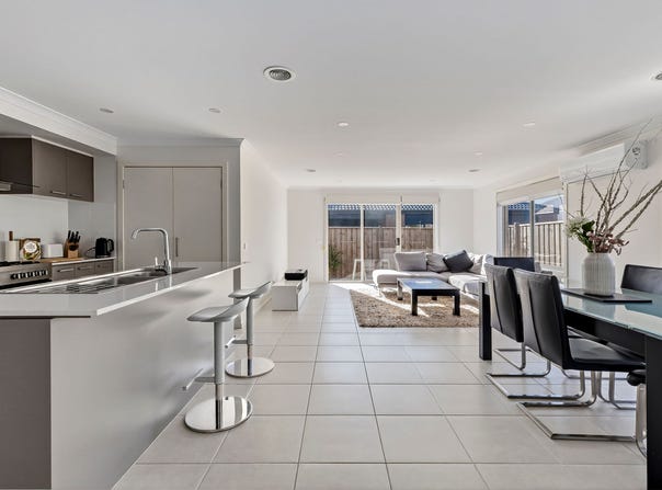 35 Truffle Circuit, Mount Duneed, Vic 3217