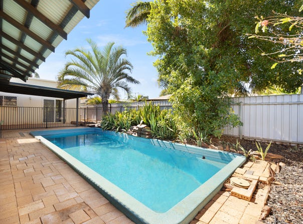 64 Campbell Crescent, Baynton, WA 6714
