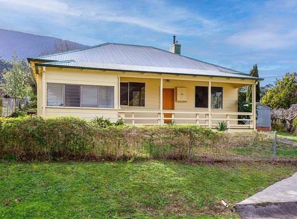 3 Salisbury Avenue, Warburton, Vic 3799
