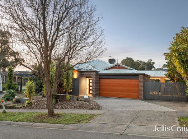 1 Michigan Grange, Pakenham, Vic 3810