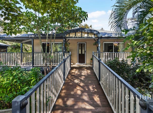 153 College Road, Karana Downs, Qld 4306