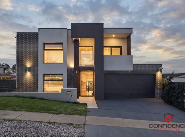 7 Willesee Rise, Coombs, ACT 2611